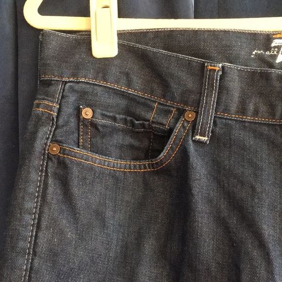 7 for All Mankind | Straight Leg Jeans - Picture 6 of 8